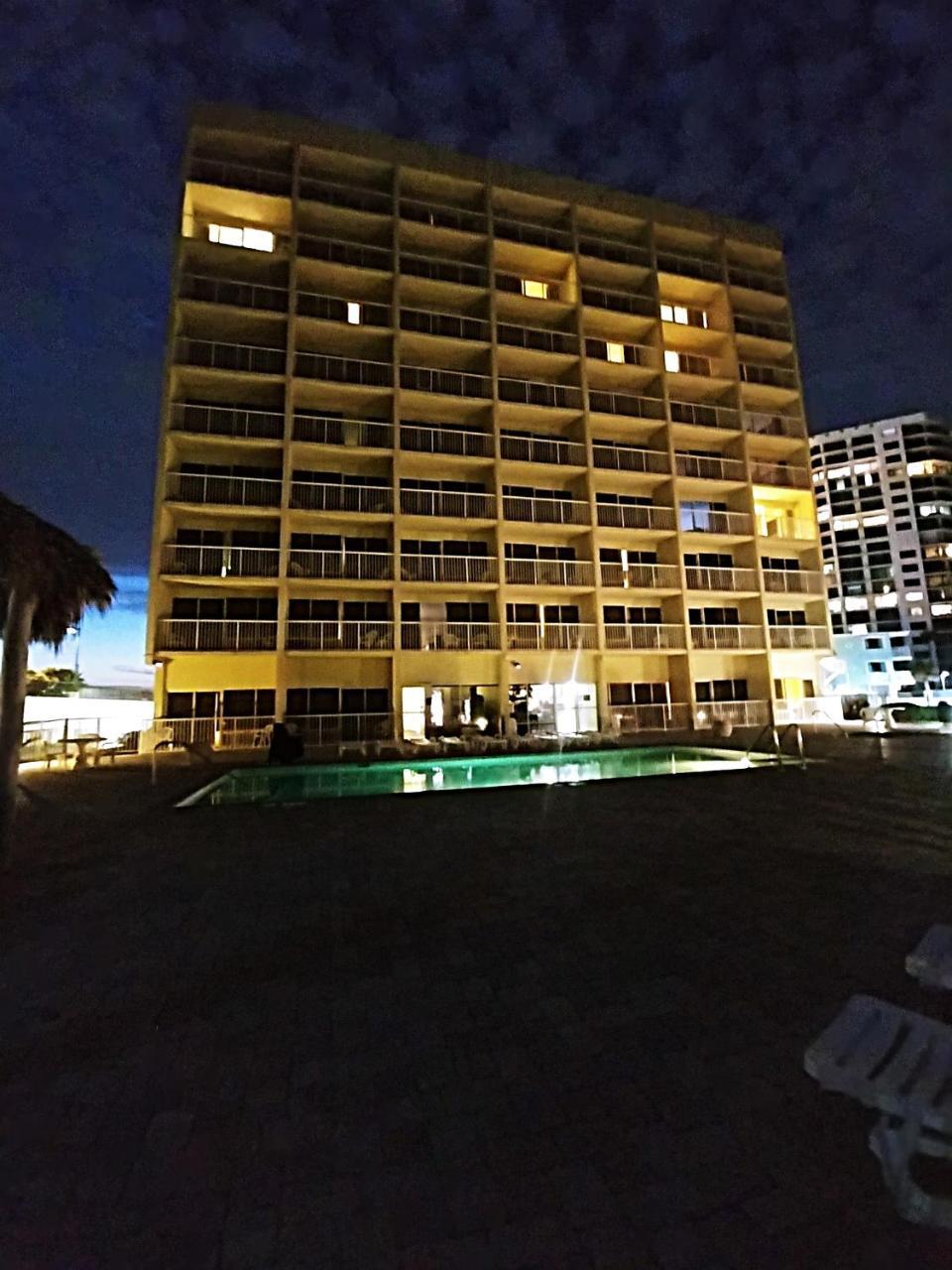 Emerald Shores Hotel - Дейтона-Бич Экстерьер фото
