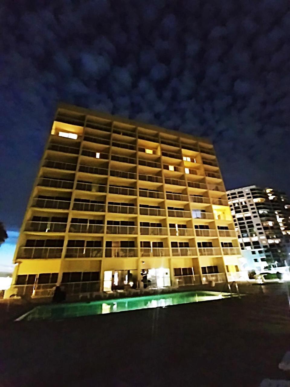 Emerald Shores Hotel - Дейтона-Бич Экстерьер фото